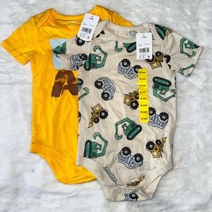 BNWT 100% Cotton Onesie Set